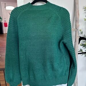 Elegant Green Knit Skirt Set